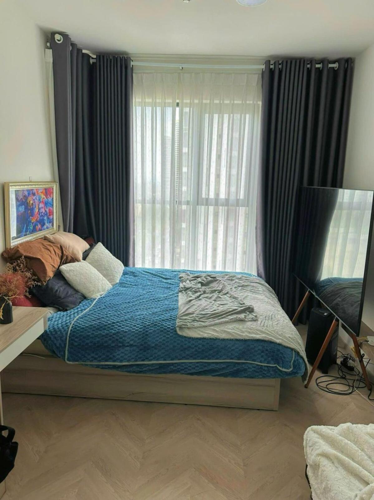 Fully Furnished 2 Bedroom At Masteri Point *